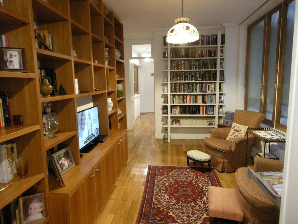Ubicacion Perfecta/Bano Privado Apartment San Sebastian Homestay